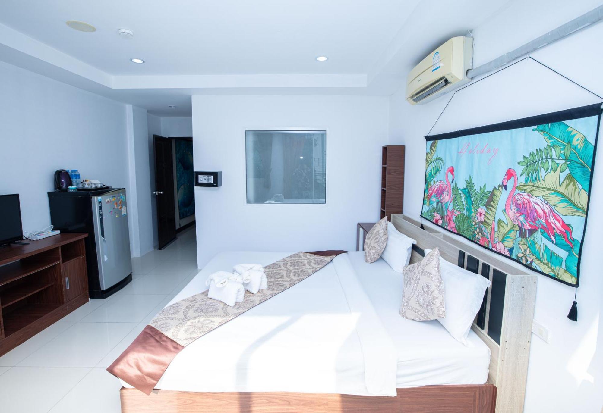 Happy 99 Guest House Patong Eksteriør bilde