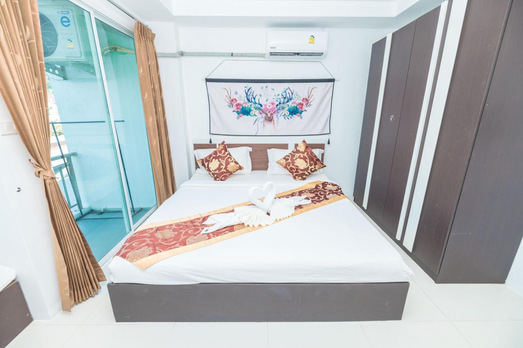 Happy 99 Guest House Patong Eksteriør bilde
