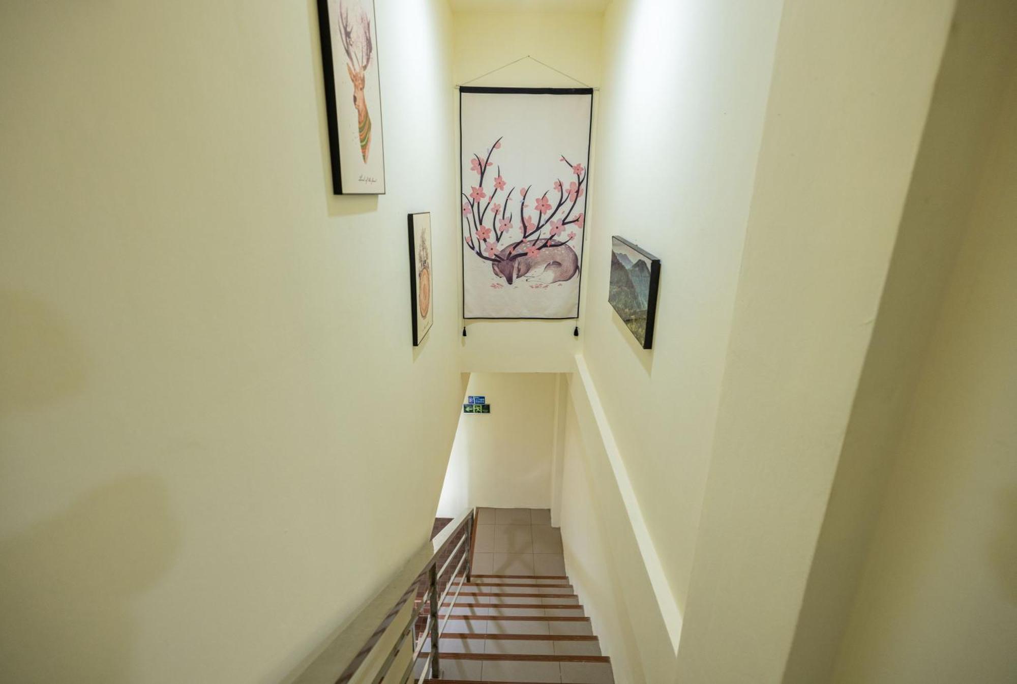 Happy 99 Guest House Patong Eksteriør bilde
