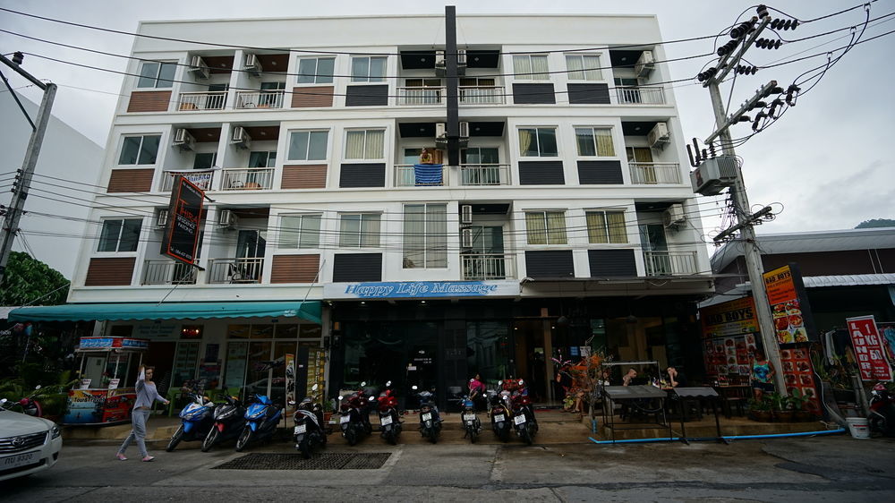 Happy 99 Guest House Patong Eksteriør bilde