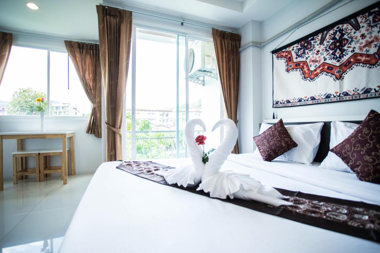 Happy 99 Guest House Patong Eksteriør bilde