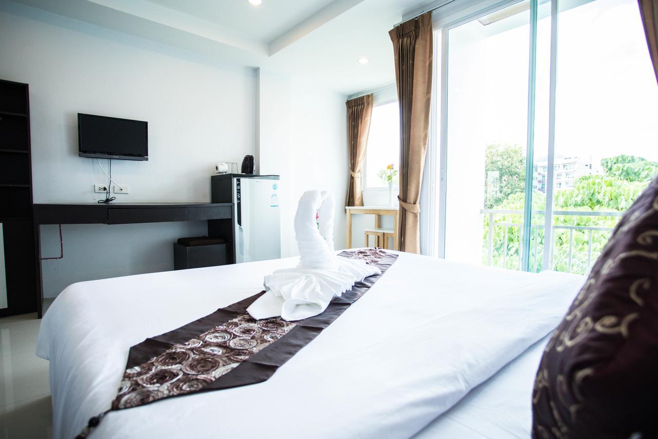 Happy 99 Guest House Patong Eksteriør bilde